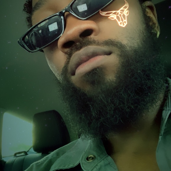 Meet your Posher, Jonathan - Picture 1 of 1